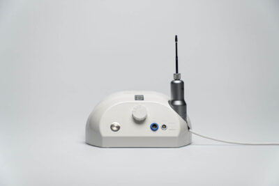 Magnetic Mallet con manipolo standard e 2 kit di 10 strumenti a scelta (Estrazione, Osteotomi, split crest)